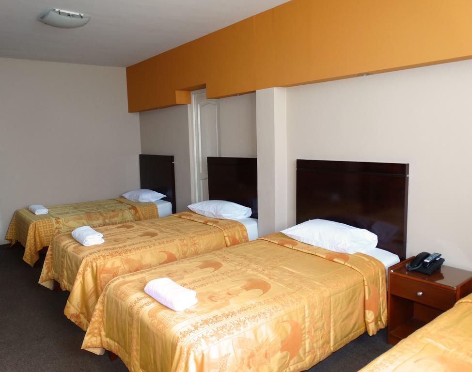 Hotel Gran Sipan تشيكلايو الغرفة الصورة