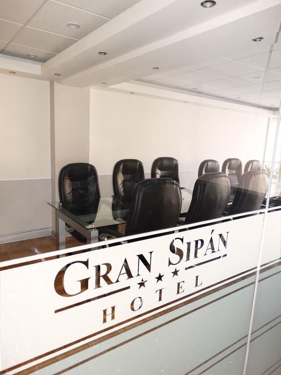 Hotel Gran Sipan تشيكلايو المظهر الخارجي الصورة