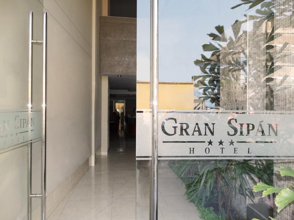 Hotel Gran Sipan تشيكلايو المظهر الخارجي الصورة