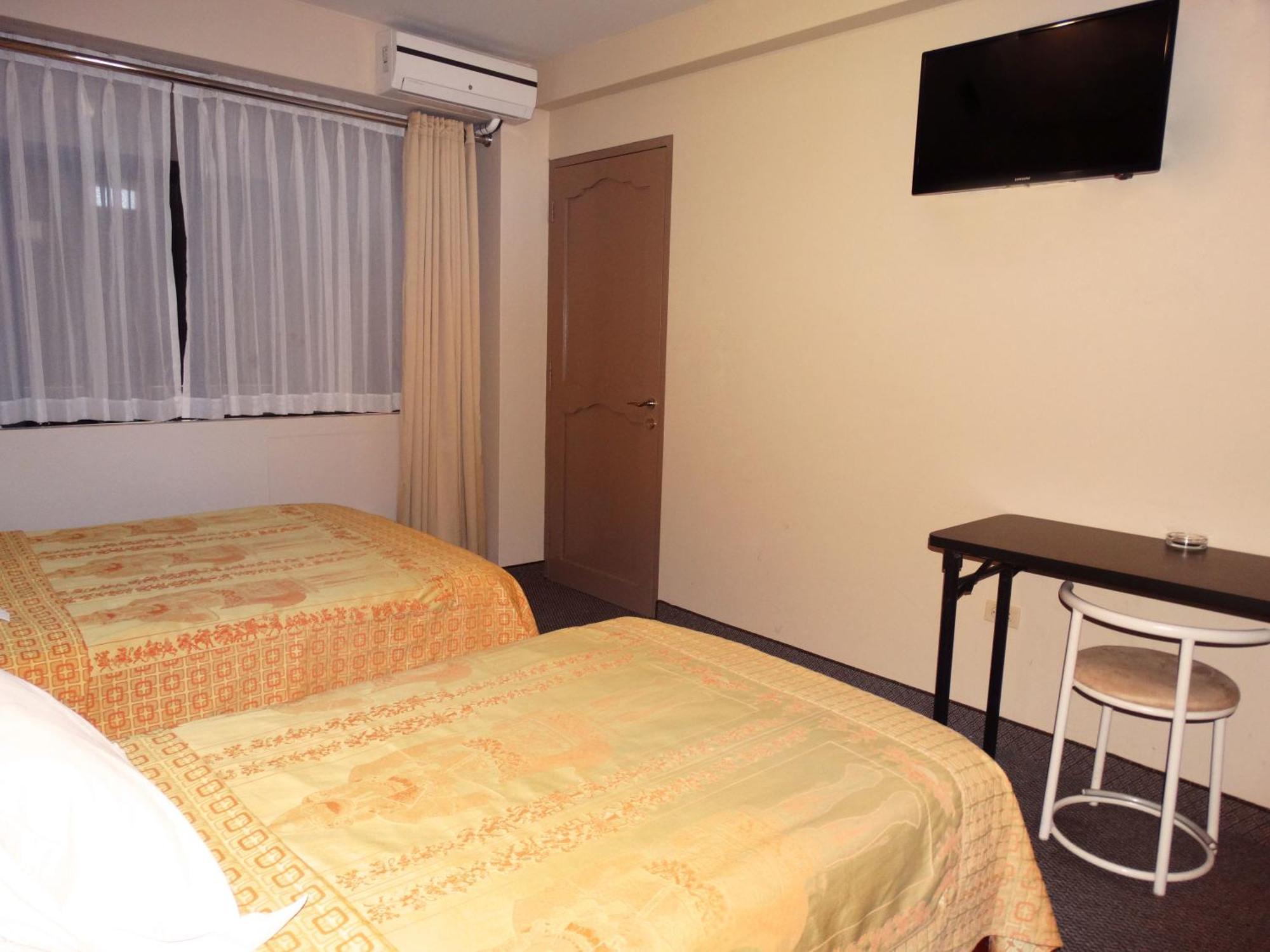 Hotel Gran Sipan تشيكلايو الغرفة الصورة