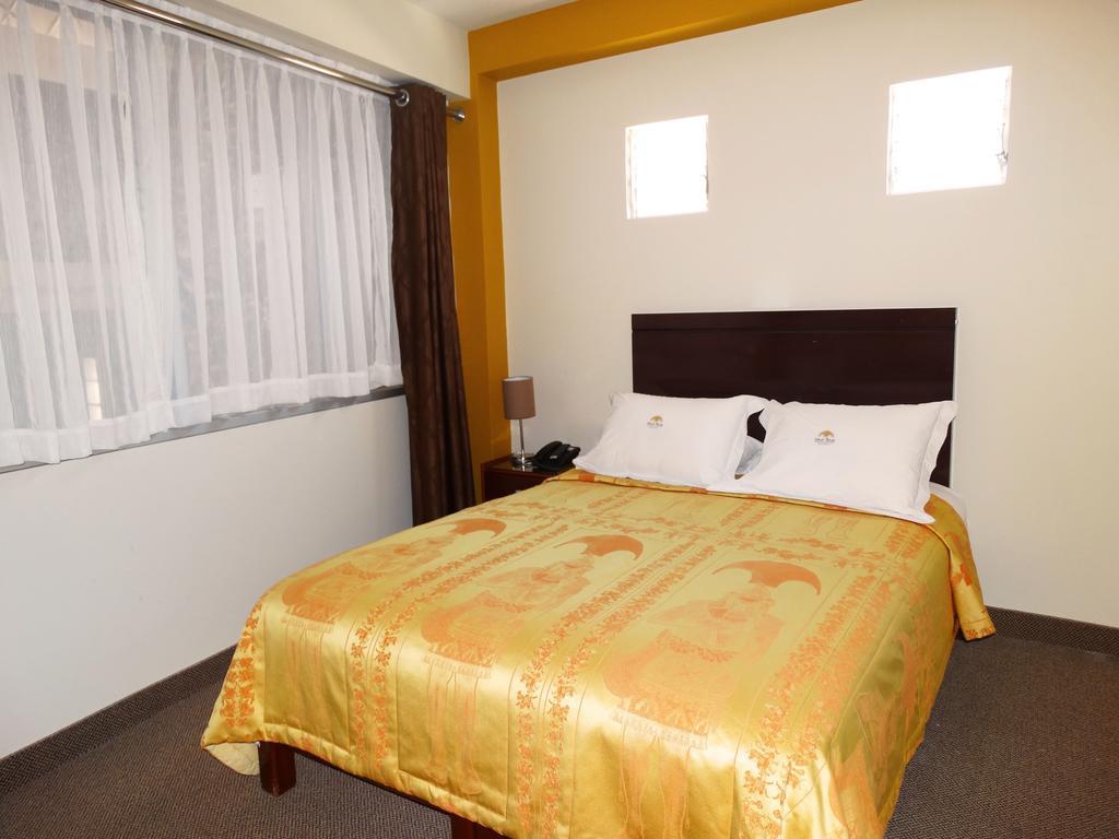 Hotel Gran Sipan تشيكلايو الغرفة الصورة