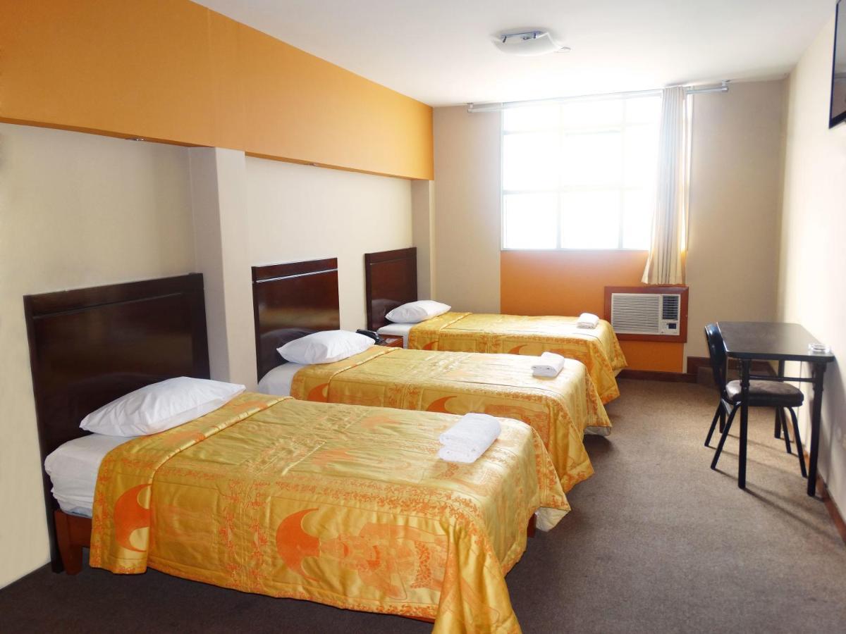 Hotel Gran Sipan تشيكلايو الغرفة الصورة